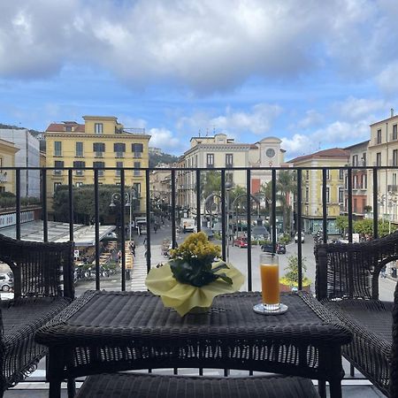 לינה וארוחת בוקר Ambasciata Sorrento Relais מראה חיצוני תמונה
