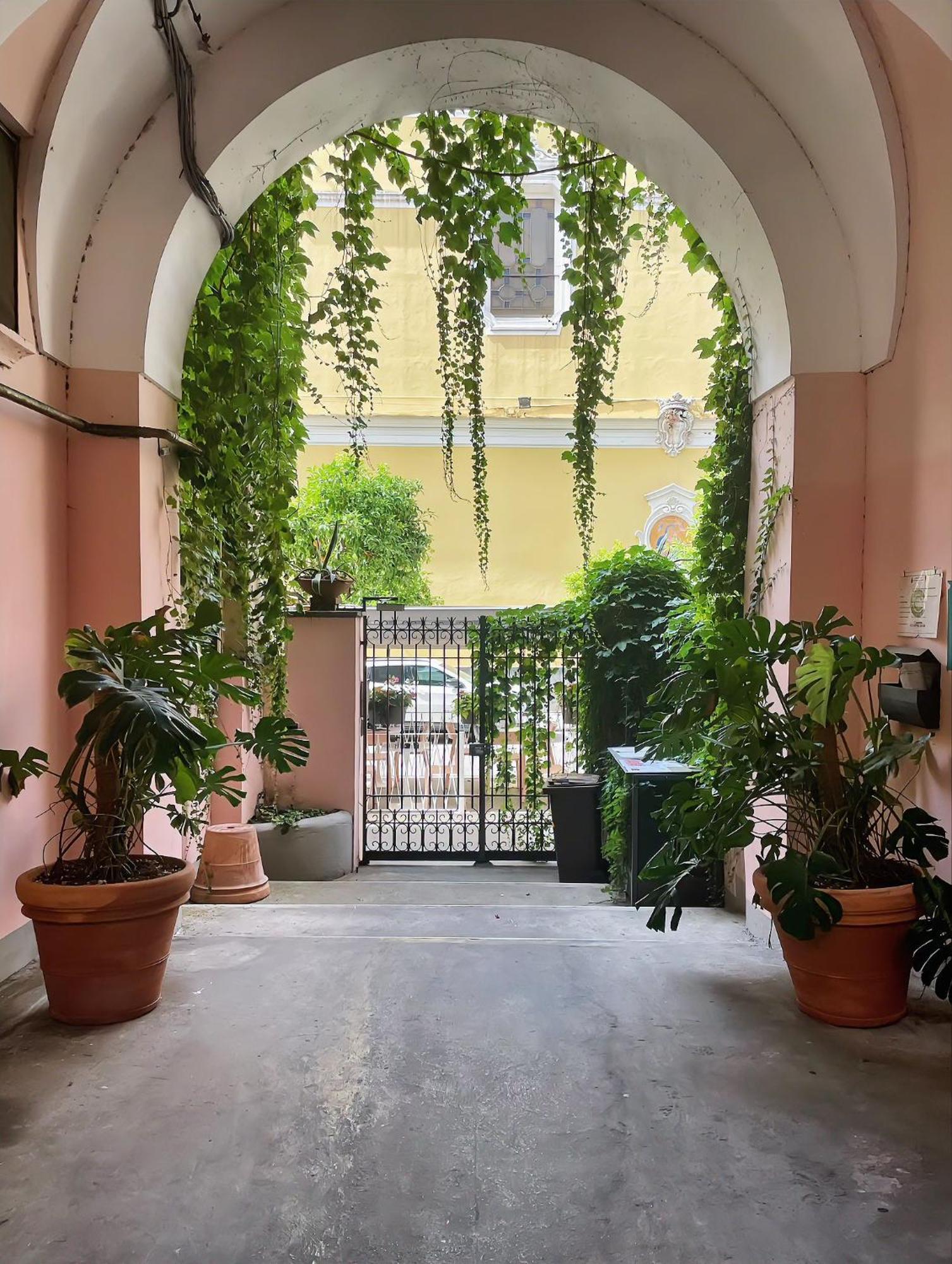 לינה וארוחת בוקר Ambasciata Sorrento Relais מראה חיצוני תמונה