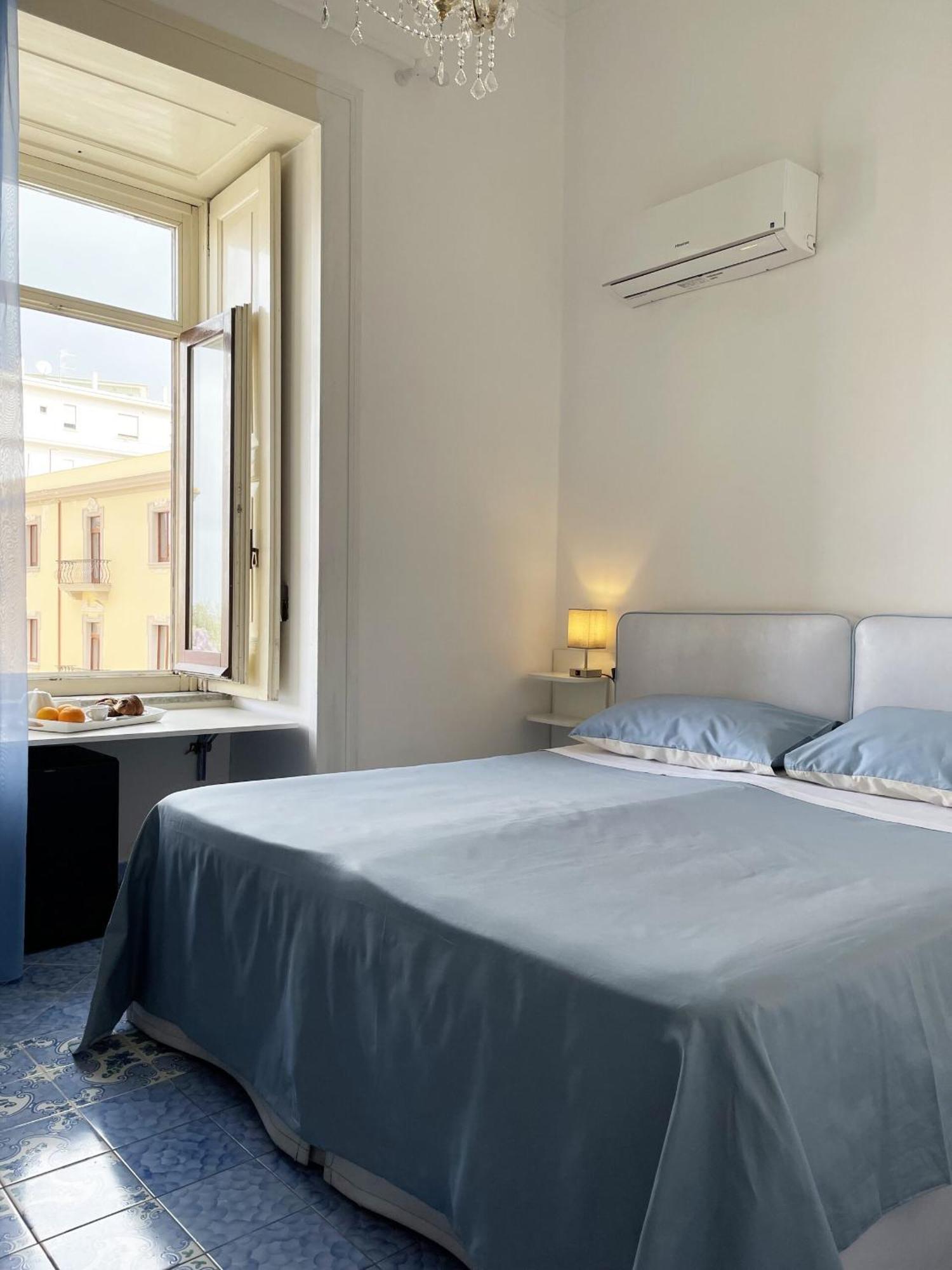 לינה וארוחת בוקר Ambasciata Sorrento Relais מראה חיצוני תמונה
