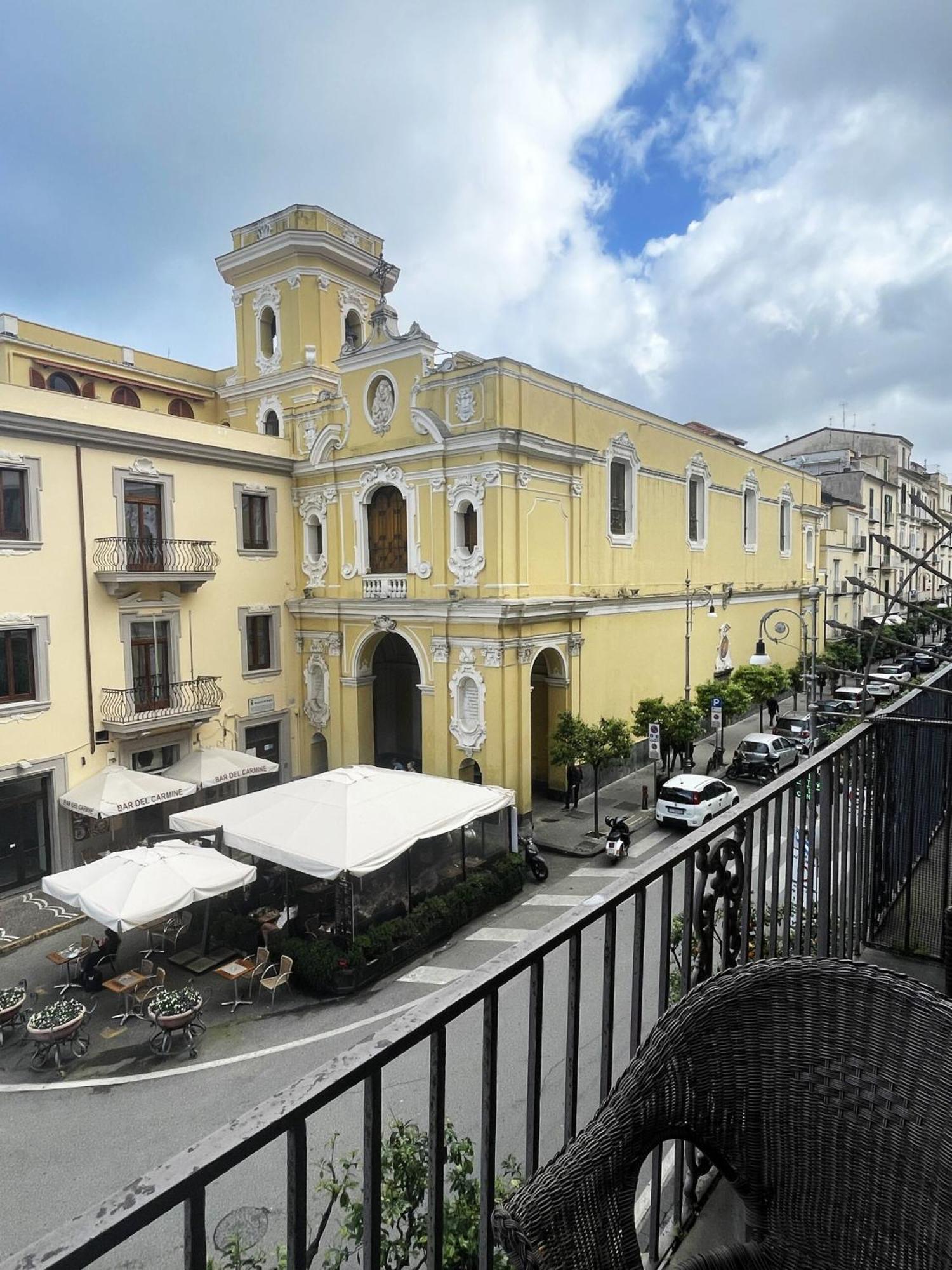 לינה וארוחת בוקר Ambasciata Sorrento Relais מראה חיצוני תמונה