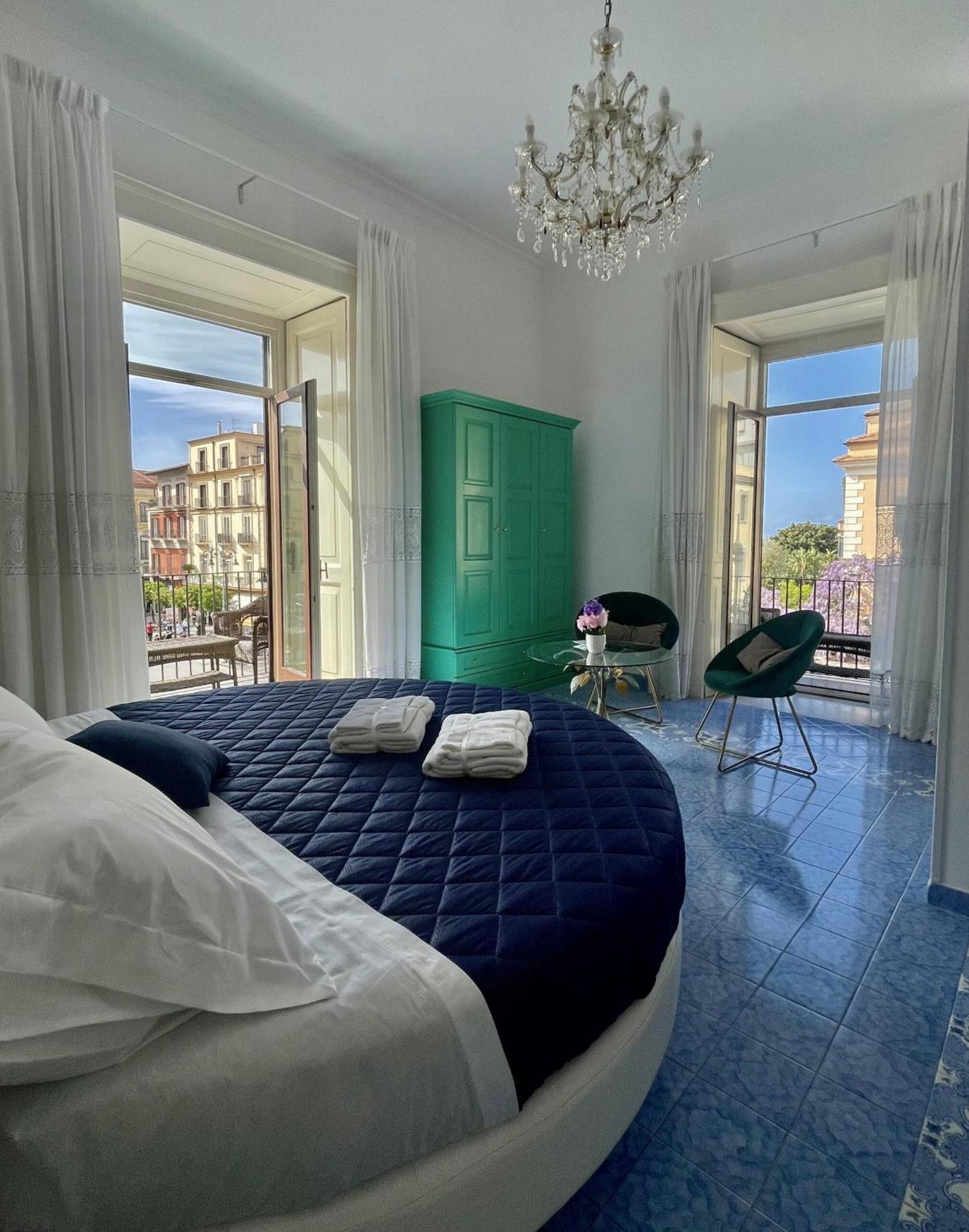 לינה וארוחת בוקר Ambasciata Sorrento Relais מראה חיצוני תמונה