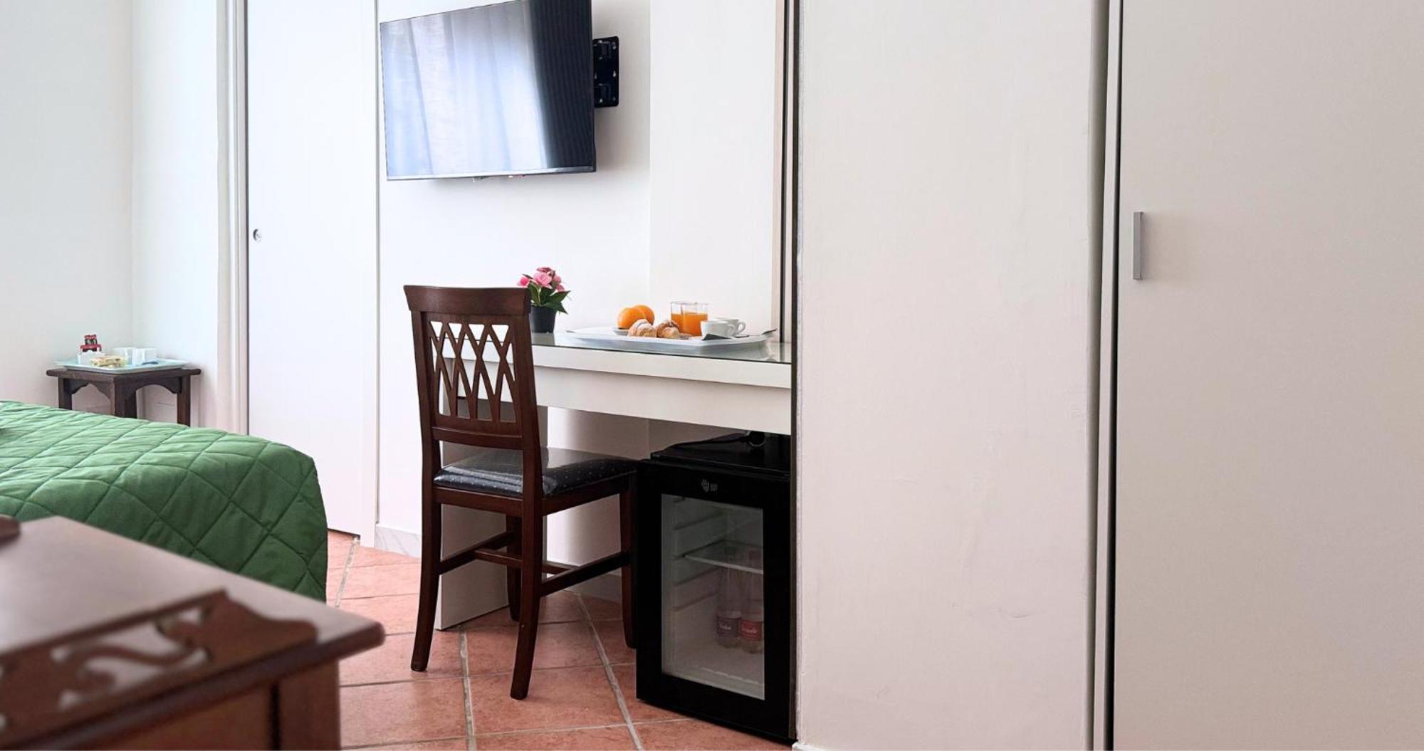 לינה וארוחת בוקר Ambasciata Sorrento Relais מראה חיצוני תמונה